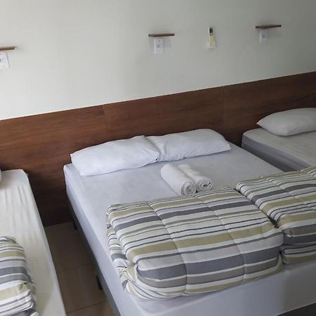 Pousada Quarto Familiar Com Ar,Frigobar,Wi Fi, Garagem Aparecida  Exterior foto